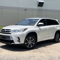 2017 TOYOTA HIGHLANDER 