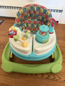 Disney Baby Winnie the Pooh Music & Lights Walk er Bee's Knees