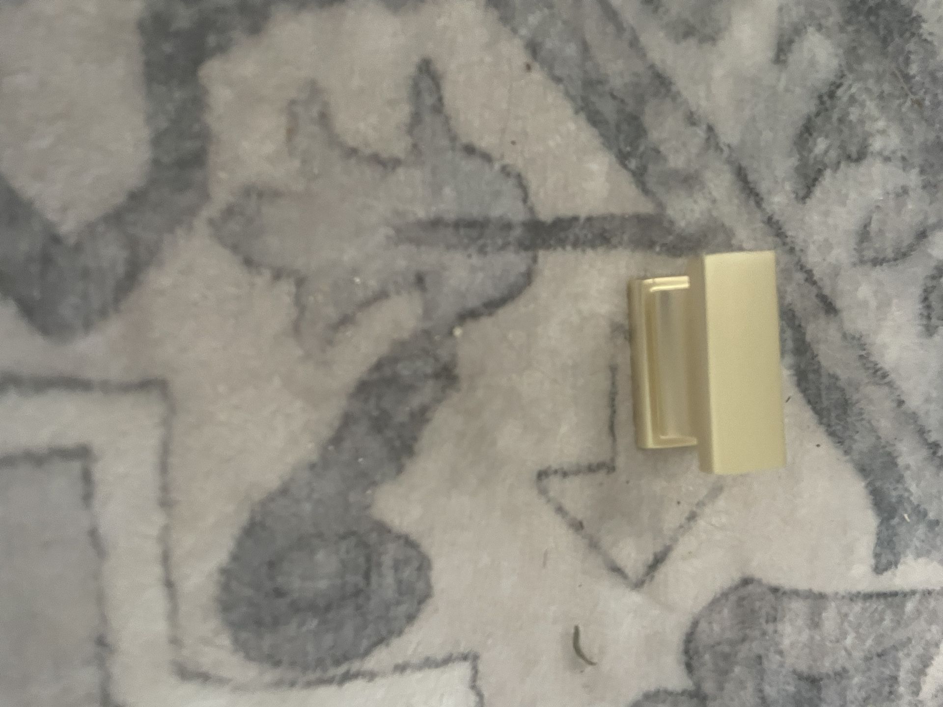 Amedeo Gold Tone Pulls