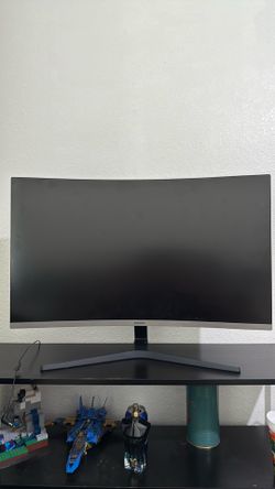 32 inch Samsung Monitor