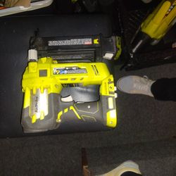 Ryobi 18v Brad nailer 70$
