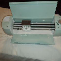 Cricut Air Explorer 2 Cutting Machine 