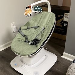 4Moms mamaRoo Multi-Motion Baby Swing