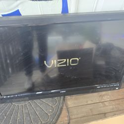 Vizio 42" TV With Remote