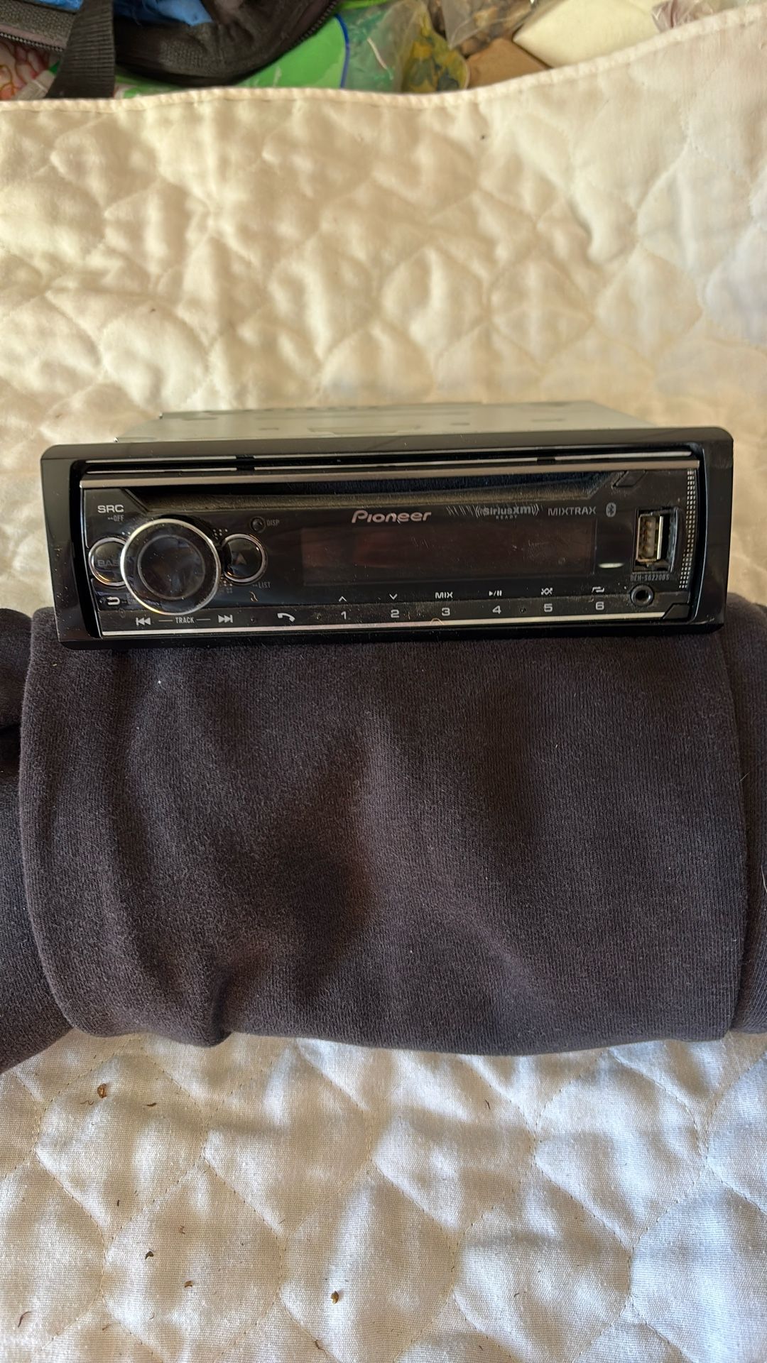 Pioneer Car Stereo SRCDEHS6220Bs