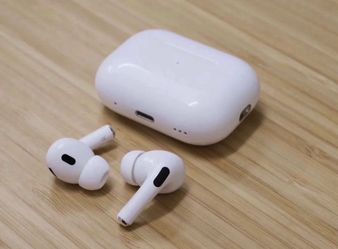 Apple AirPods Pro (2nd Generation)
