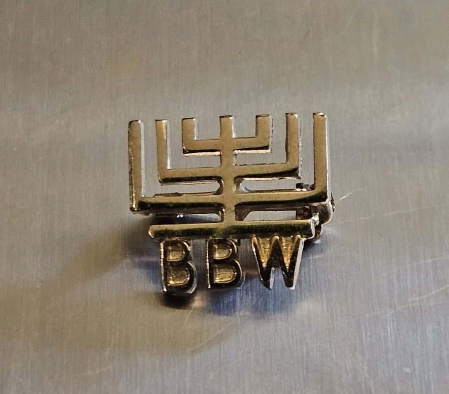 Vintage B'Nai B'rith BBW Women Menorah Pin 1/2" Gold Tone Jewish Judaica