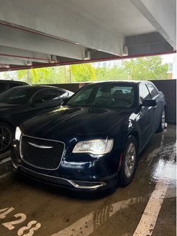 2017 Chrysler 300 limited