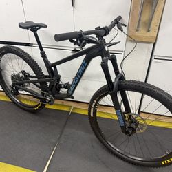 2022 Santa Cruz Hightower