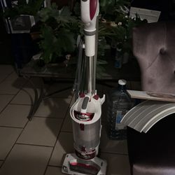 Shark Vaccum 