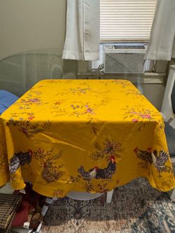 BEAUTIFUL ROUND CLOTH CHICKEN TABLE CLOTH