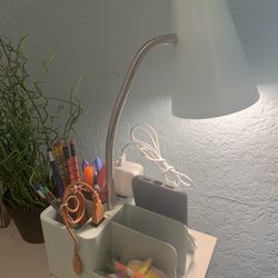 LED Organizer Task Lamp - Room Essentials