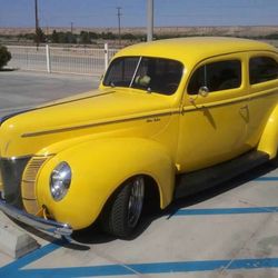 1940 Ford Deluxe