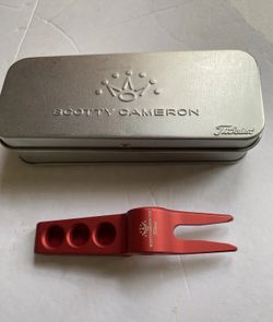 Scotty Cameron Divot Tool