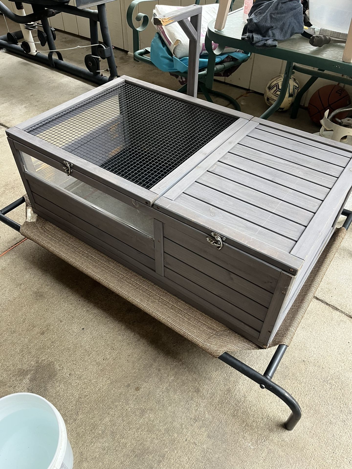 Aivituvin AIR70 Tortoise Enclosure