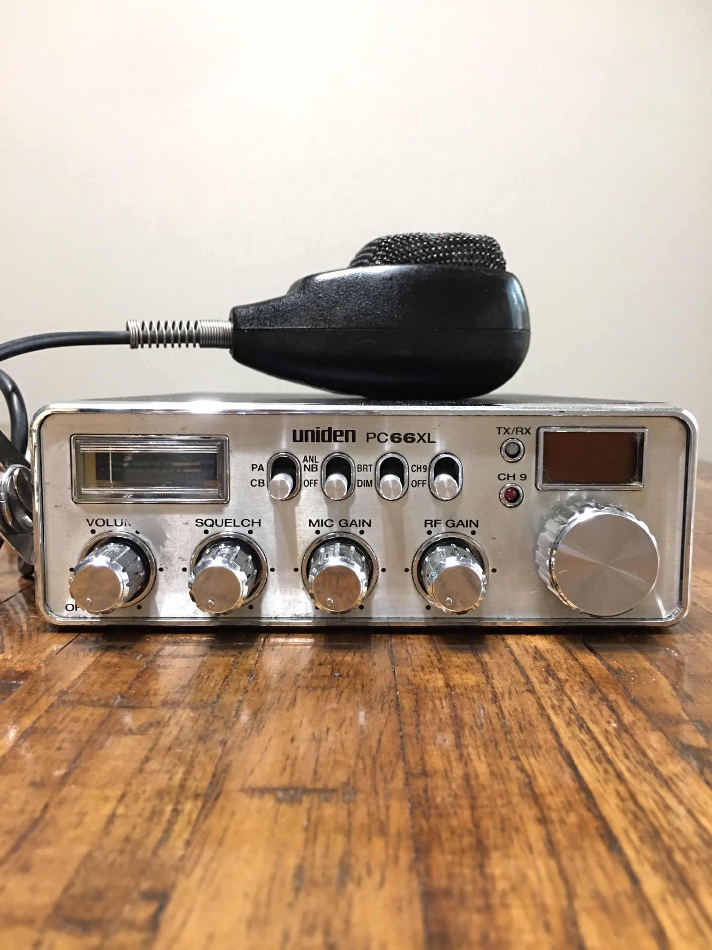 Uniden Model PC 66 XL CB Radio