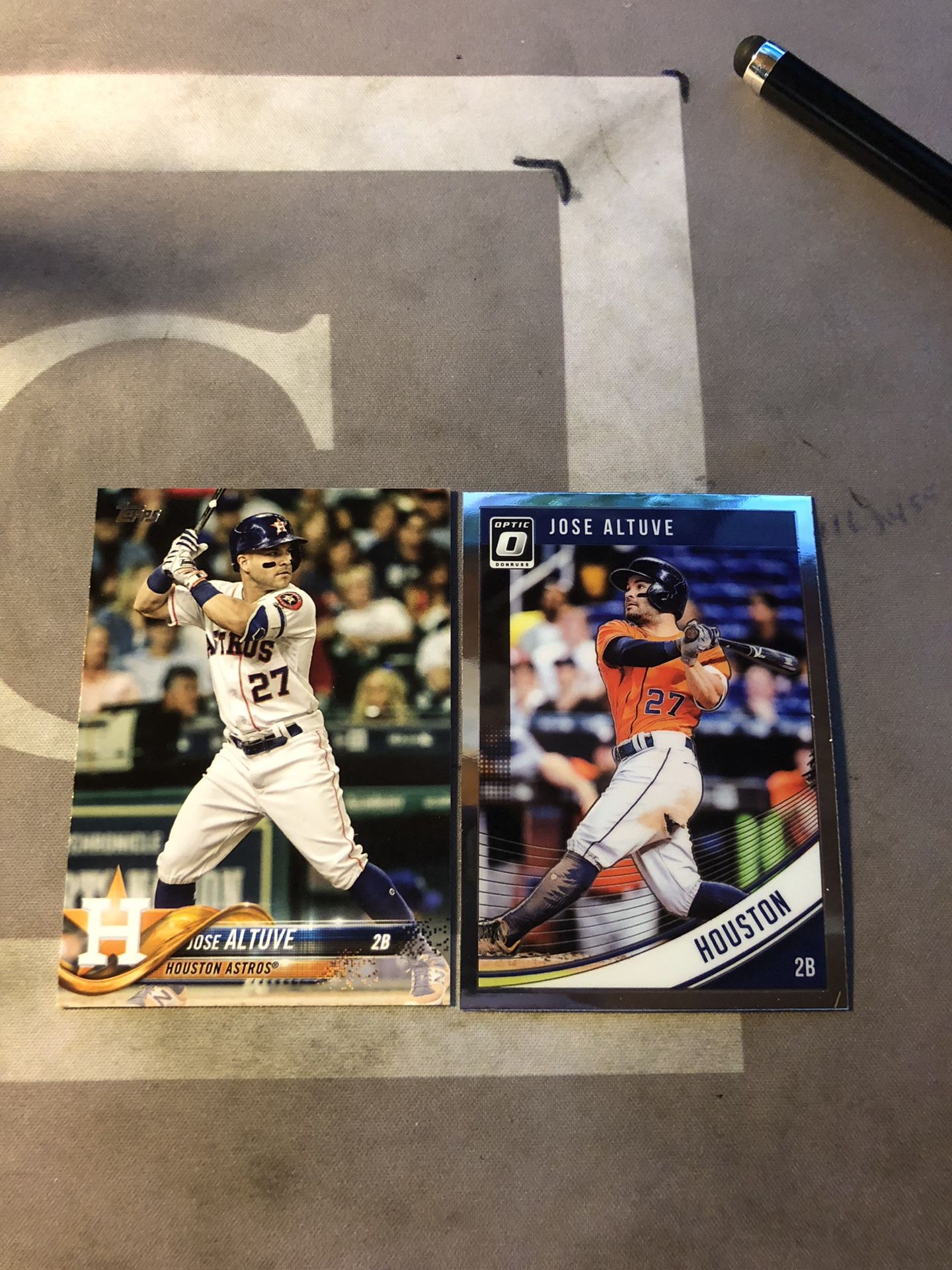 Jose altuve 2018 baseball cards