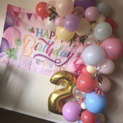 Balloon Arch And Sign
