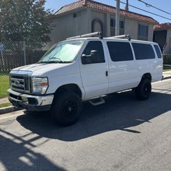 2012 Ford E-350