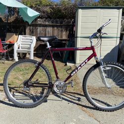 Giant Yukon SE Mountain Bike for Sale in Concord CA OfferUp