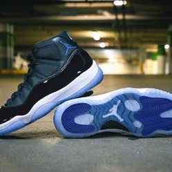 Jordan 11 Space Jam Looney Tunes