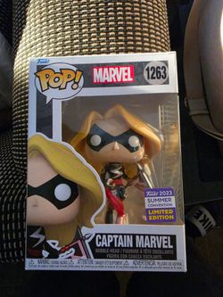 Funko Pop Marvel Captain Marvel 1(contact info removed) Summer Convention Limited Edition