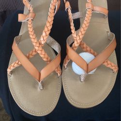 Brand New Scandals Women’s Size 9