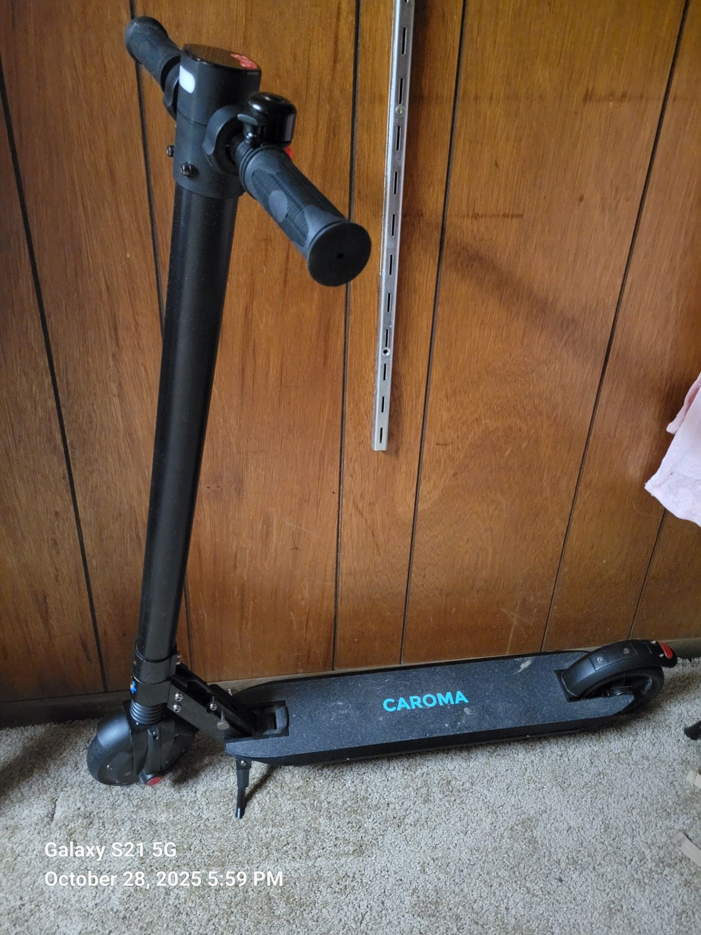 Caroma electric Scooter