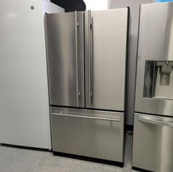 Stainless French Door Fridge – Clean, Bottom Freezer, 36”