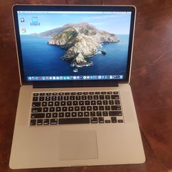 MacBook Pro 15" Quadcore I7 16Gb Ram like new condition with logic pro, final cut and extra loops