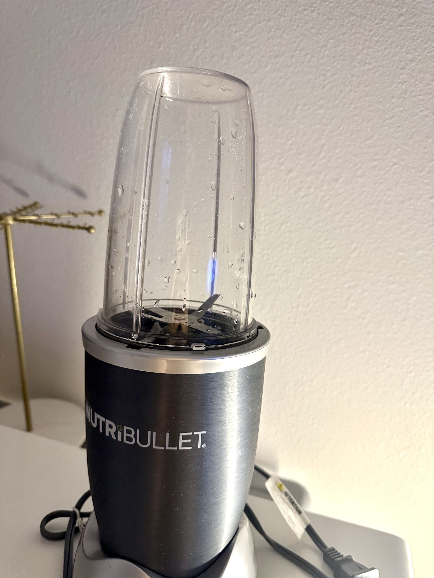 NutriBullet NBR-1201 12-Piece High-Speed Blender, Gray (600 Watts)