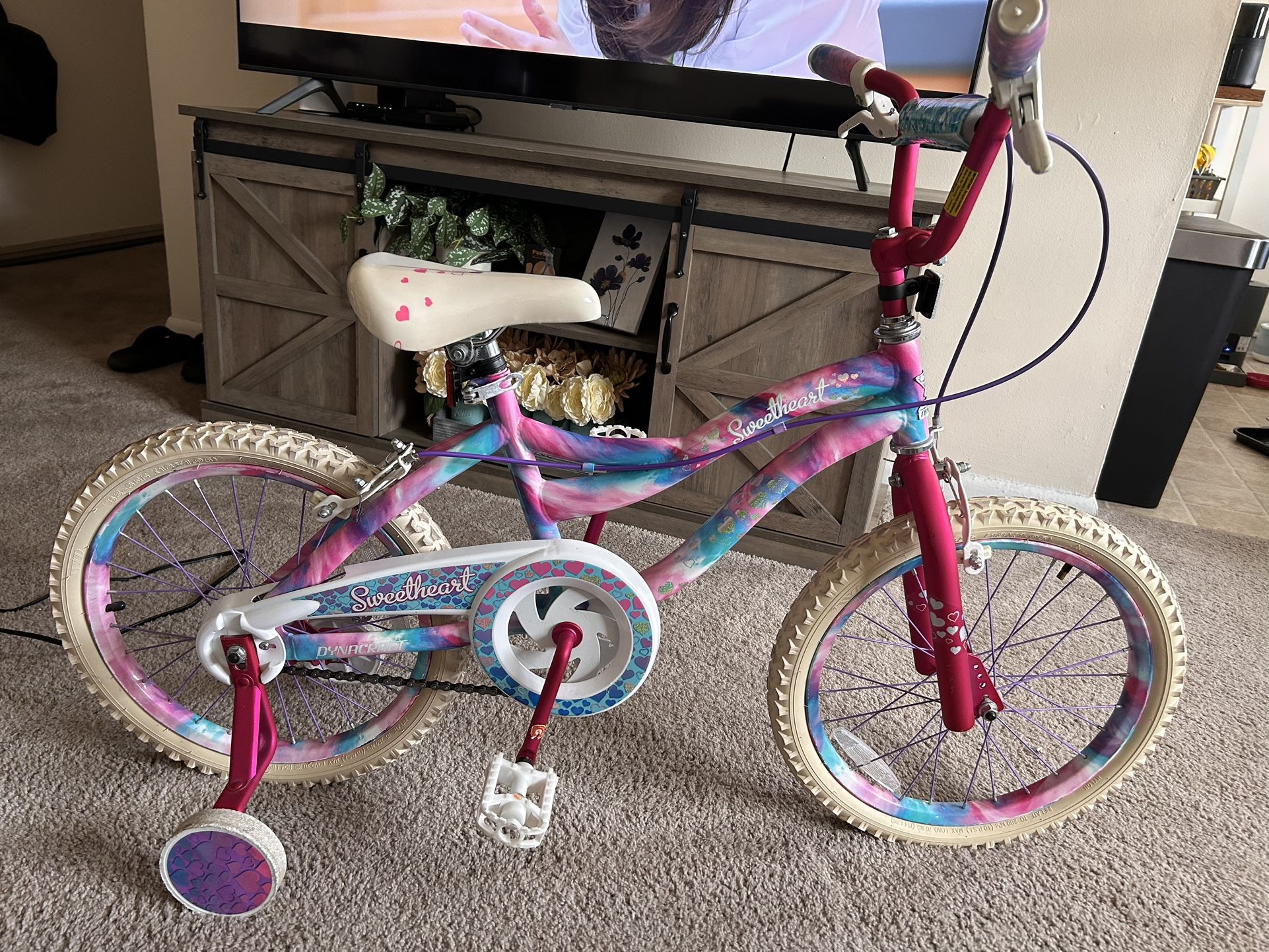 18” Sweetheart Dynacraft Girls Bike