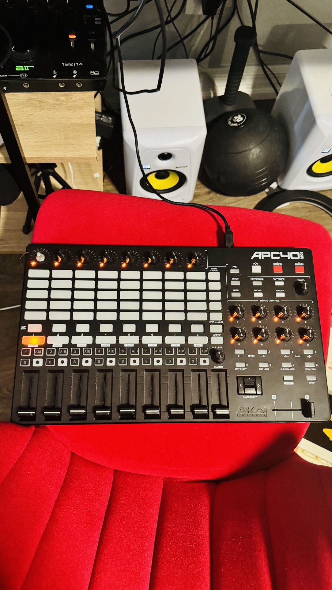 Akai APC40 MKII