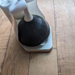 Toilet Brush And Plunger