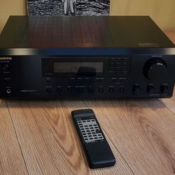 Onkyo TX-8255 Stereo Receiver With Phono