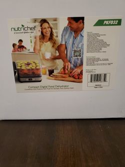Compact Digital Food Dehydrator