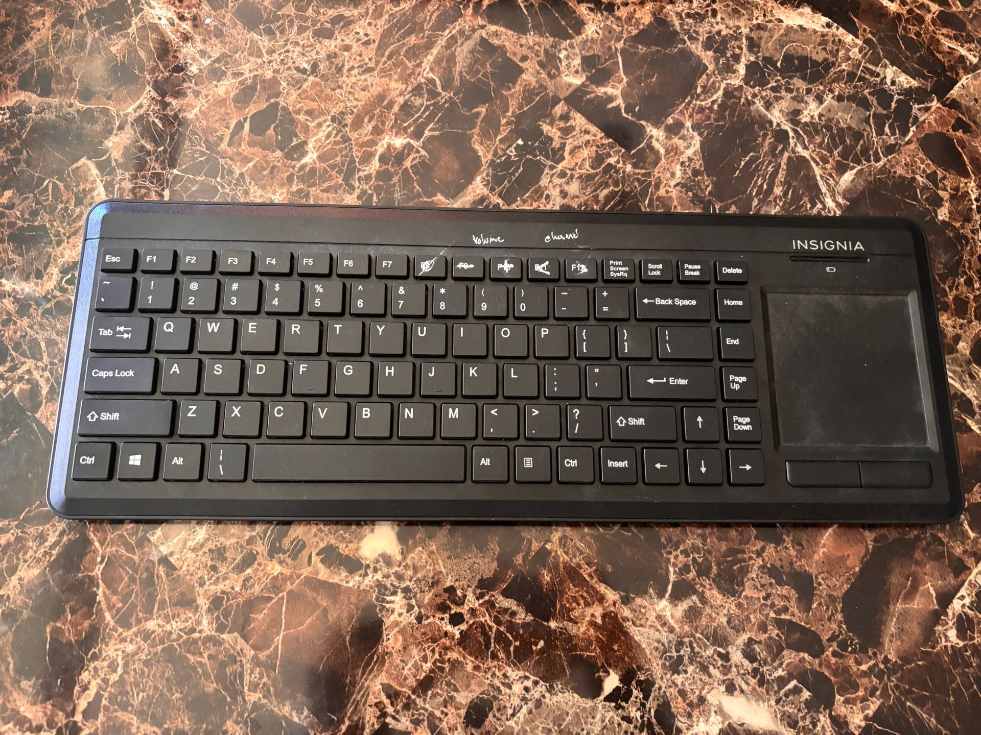 Wireless Keyboard With Mouse Pad 