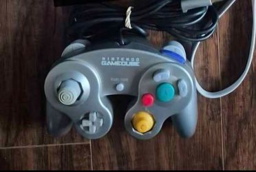 GameCube Controller - Parts Only