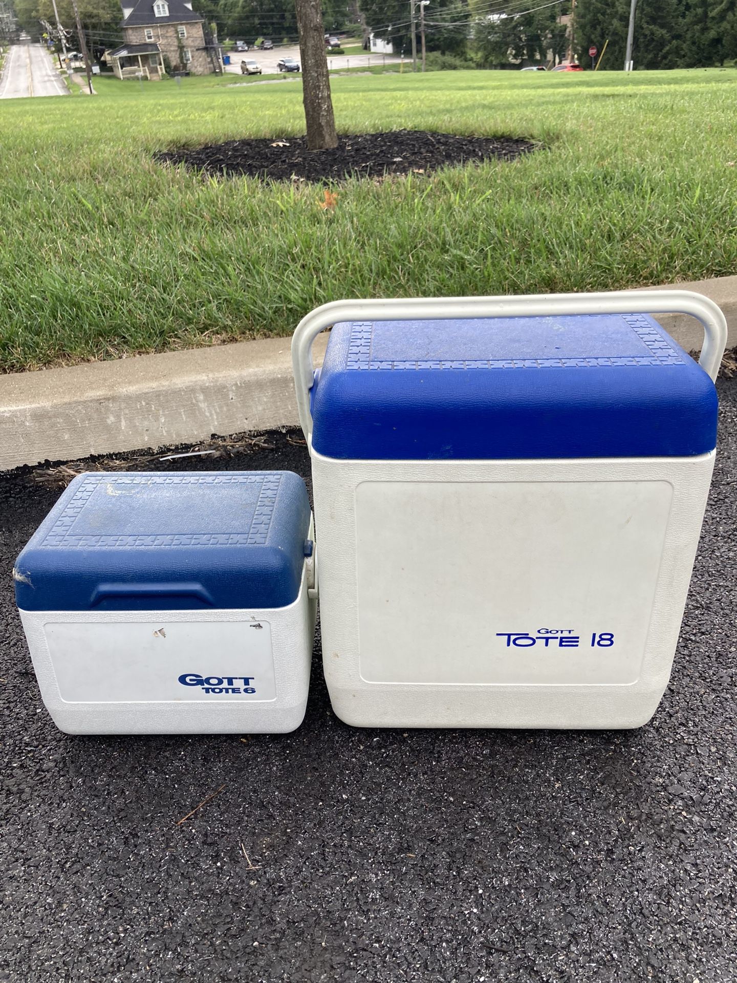 Gott Totes Vintage coolers