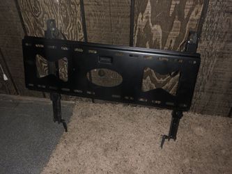Flat screen wall mount