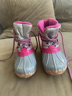 Khombu Winter Shoes Size 2 New