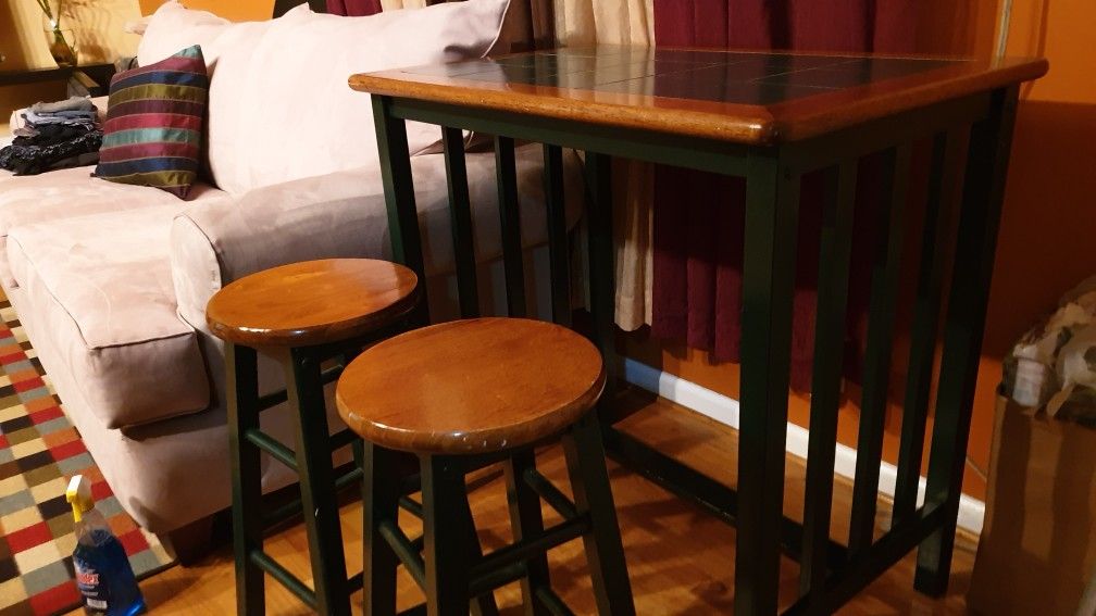 Table & Stools