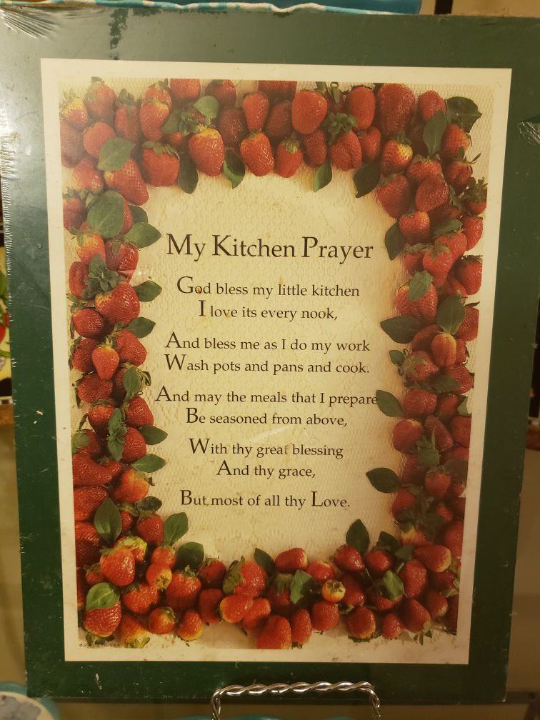 Strawberry kitchen prayer plaque.