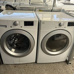 Kenmore Washer And Dyer Set