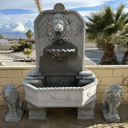 New Fountain With Lion Statues On The Side Made Out Of Cement Perfect Gift 