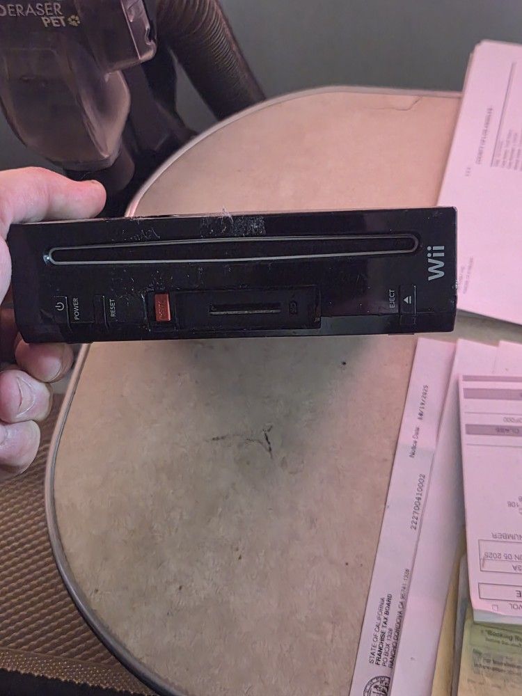Wii With Games And 2 Controllers,2nun Chucks