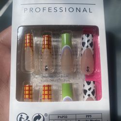 Press On Nails 