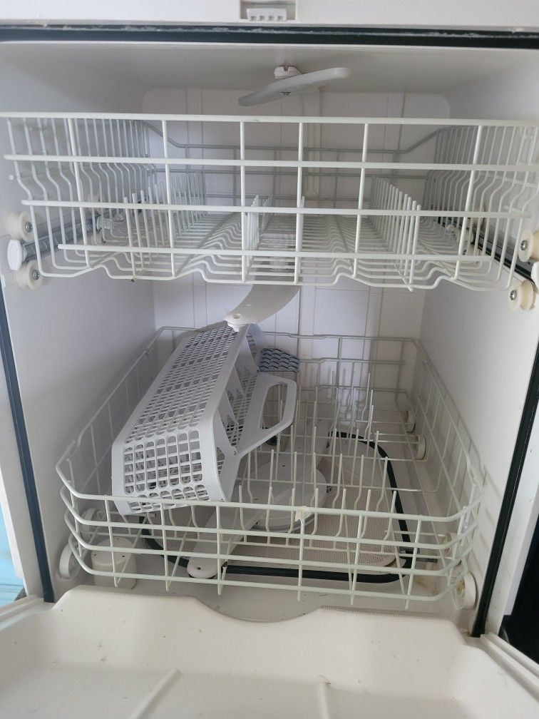 Dishwasher 