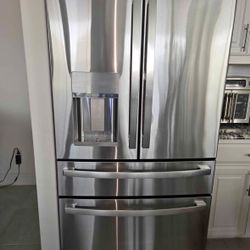 GE Refrigerator 