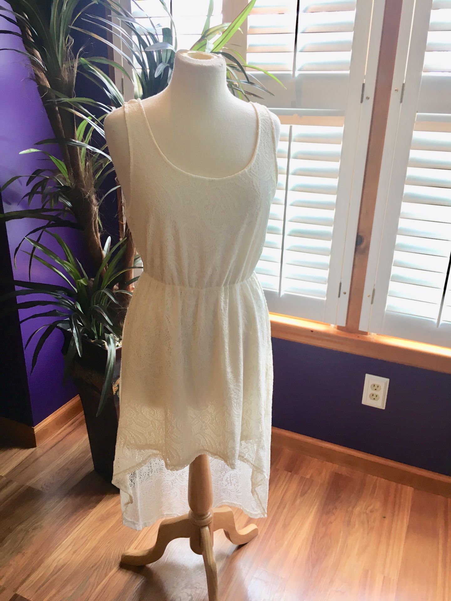Off white lace maxi dress size med slip underneath long back short front
